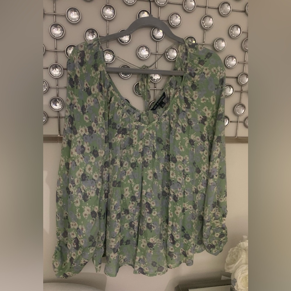 Womens flare top long sleeve.  Never worn